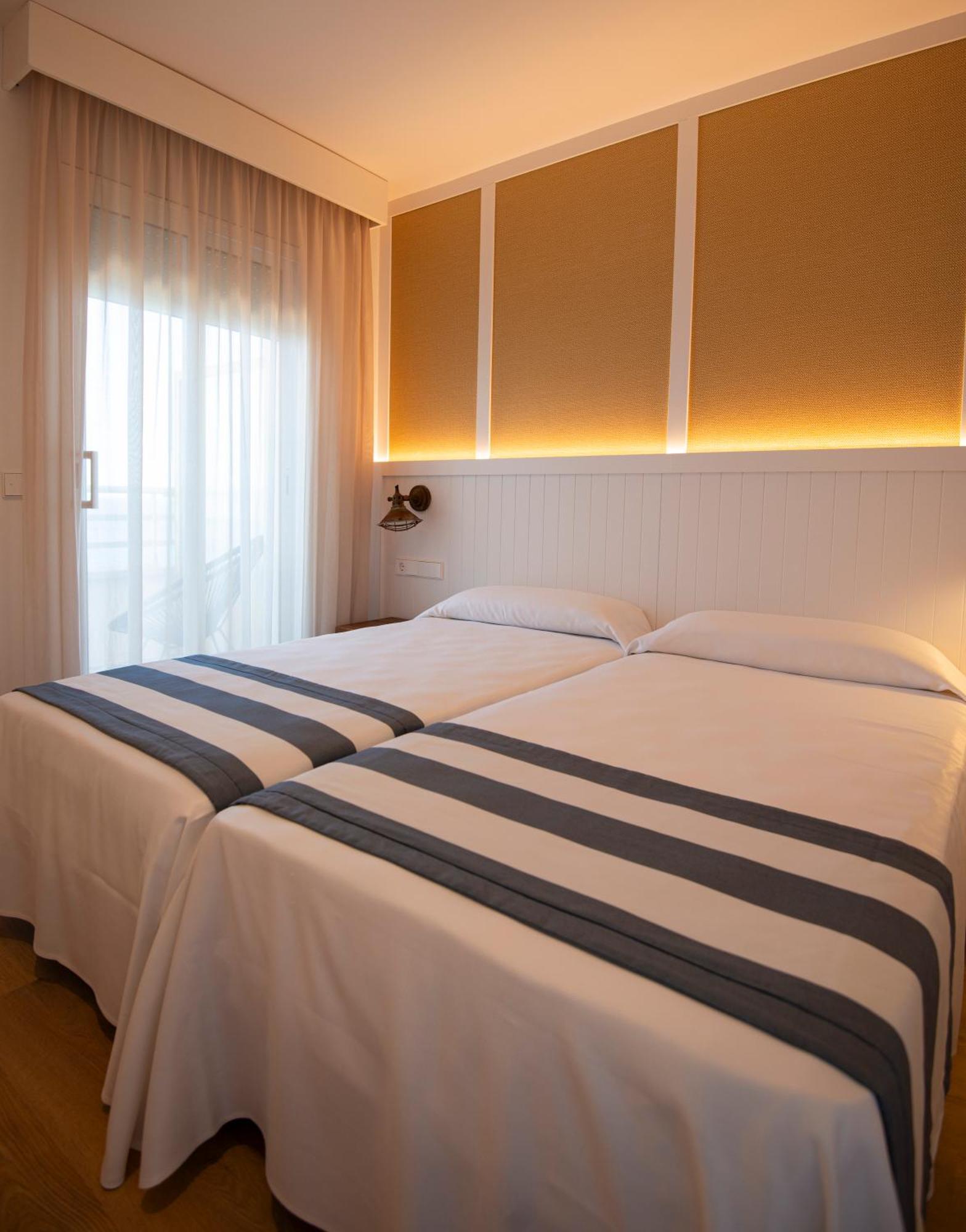 Hotel Els Pins Platja d'Aro Eksteriør billede